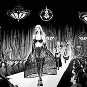 LACRIMOSA - Fassade